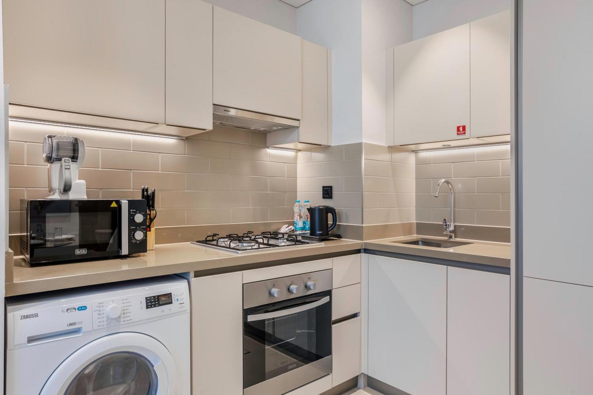 Stay By Latinem Luxury 1Br Plus Study Holiday Home Cv A2712 Near Downtown Dubaj Exteriér fotografie